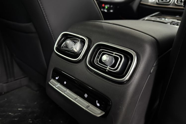 Used Chery Tiggo 9 2023 2.0T Dual-Clutch Two-Wheel Drive Luxury Edition 5 Seats
