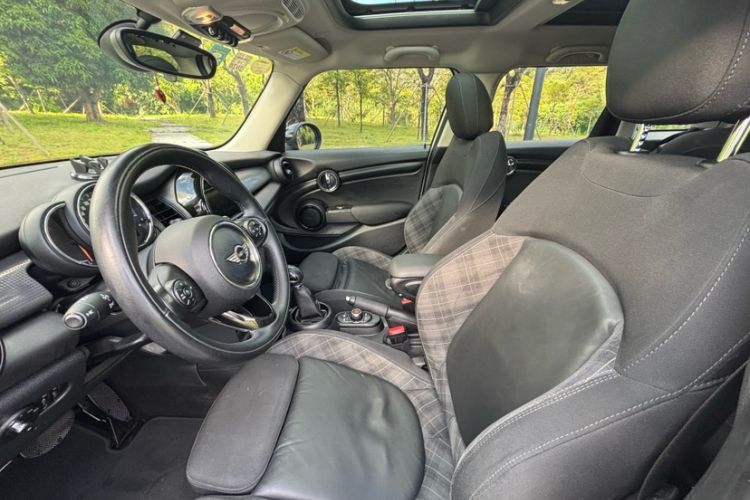 Used  MINI 2016 1.5T COOPER Five-Door Edition
