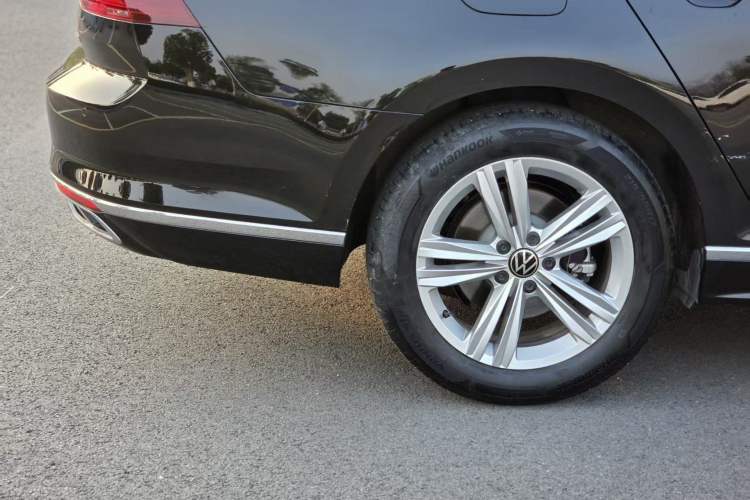 Used Volkswagen Magotan 2025 Zhongxiang Version 280TSI DSG Comfort Edition
