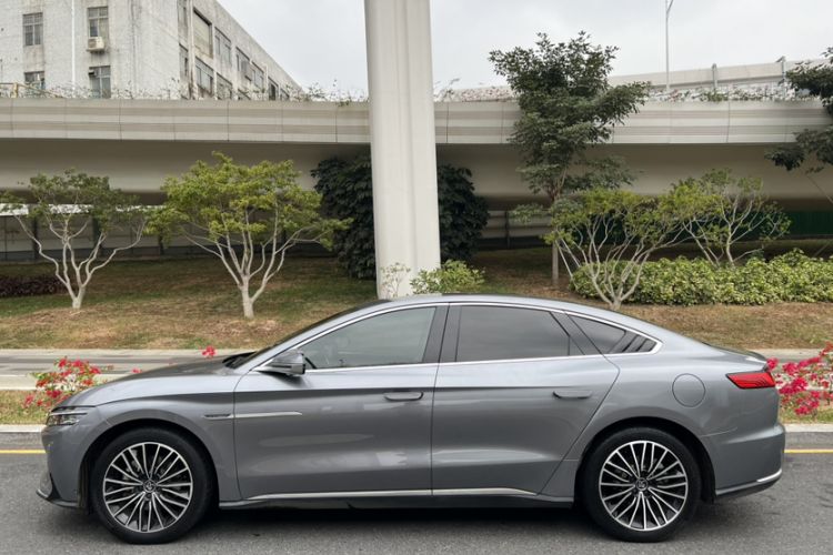 Used BYD Han 2020 EV Long-Range Luxury Model
