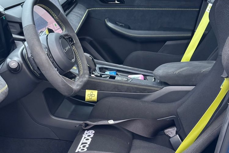 Used Lynk & Co 03 2023 03+ TCR Cyan Front-Wheel-Drive Version
