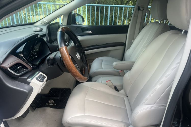 Used Buick GL8 2021 Land Cruiser Executive Class 652T Comfort Model
