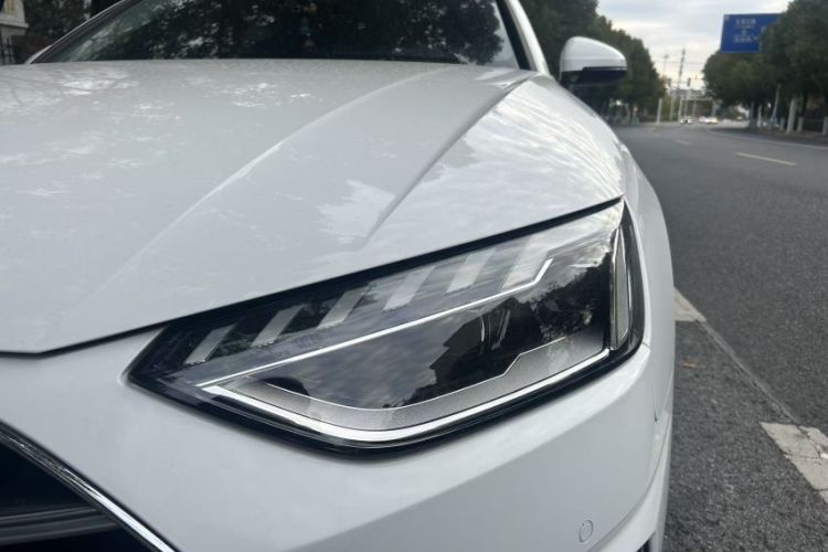 Used Audi A4L 2020 40 TFSI Fashionable and Elegant Model