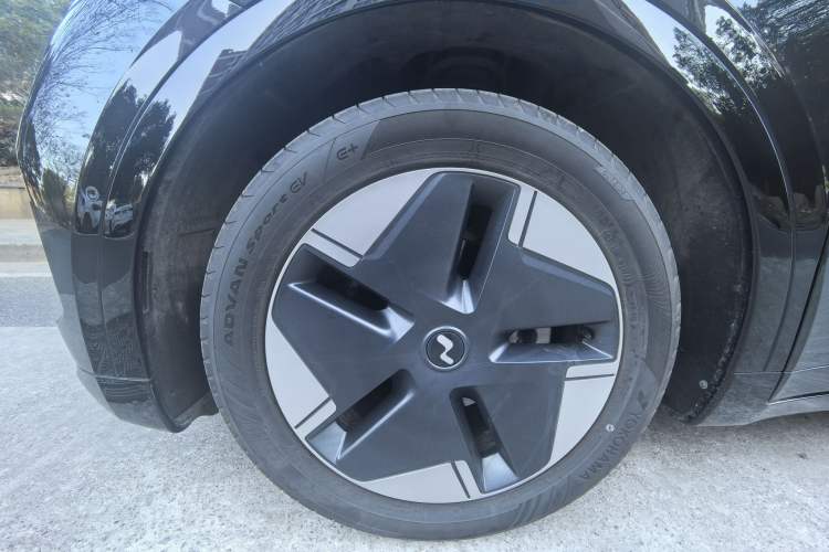 Used ONVO L60 2024 60 kWh All-Wheel Drive
