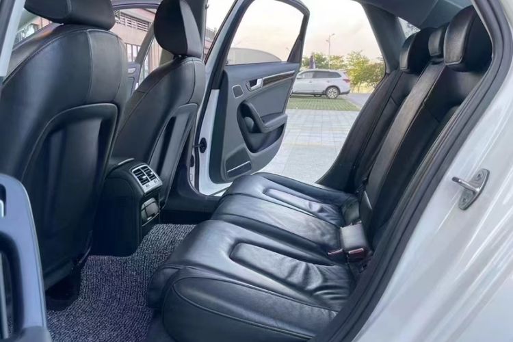 Used Audi A4L 2015 35 TFSI Automatic Comfort Model
