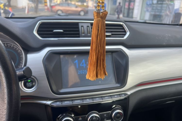 Used Haval H2 2017 Blue Label 1.5T Manual Two-Wheel Drive Elite Model