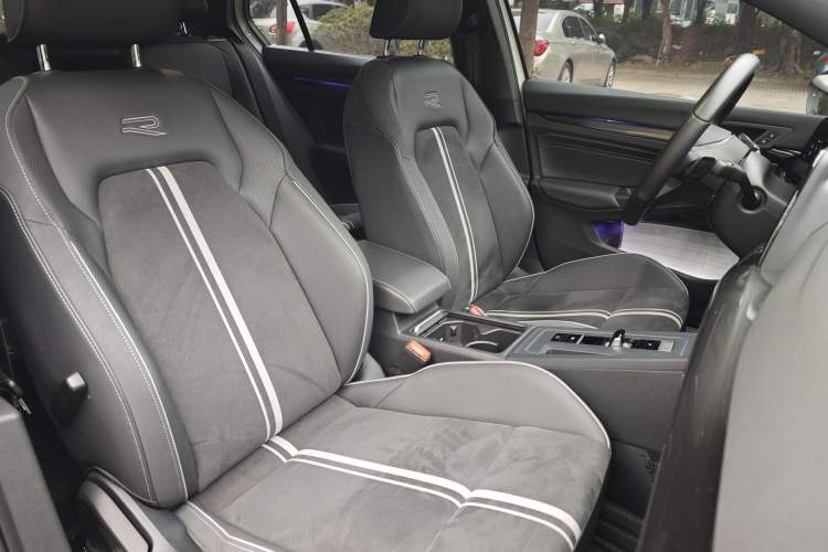 Used Volkswagen Golf 2021 280TSI DSG R-Line
