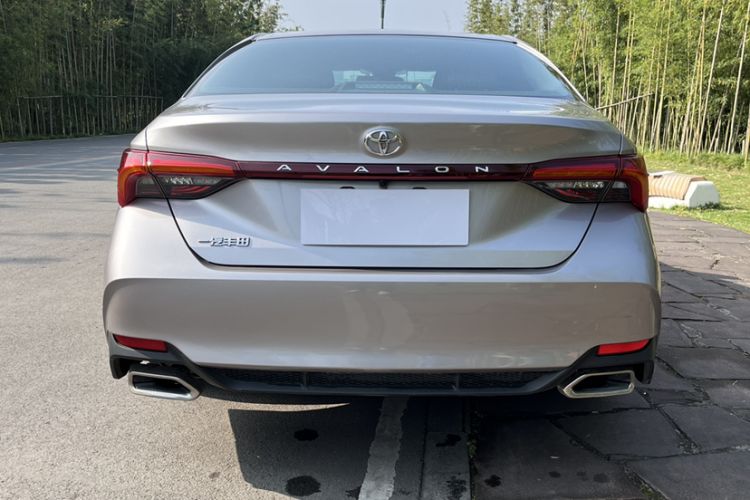 Used Toyota Avalon 2019 2.0L Ambition Edition China VI
