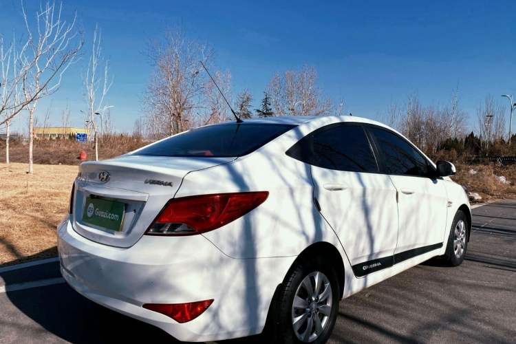 Used Hyundai Verna 2014 1.4L Manual Smart GLS Trim
