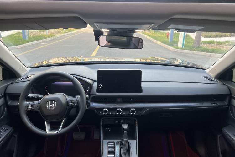 Used Honda Breeze 2023 240TURBO Two-Wheel-Drive Luxury Edition 5 Seats
