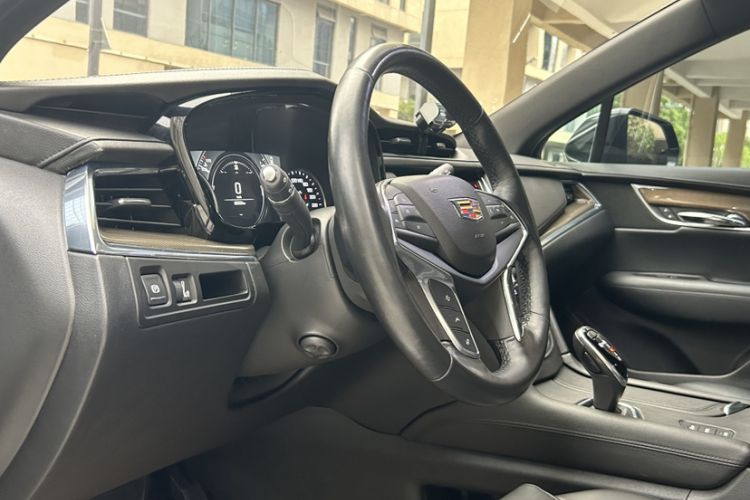 Used Cadillac XT5 2018 28E Four-Wheel Drive Leading Version
