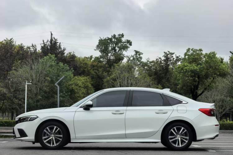 Used Honda Civic 2023 240TURBO CVT Dynamic Edition
