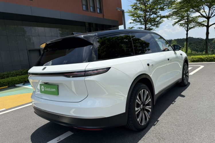 Used Nio ES8 2024 75 kWh Executive Edition
