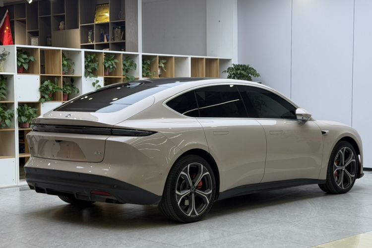 Used Nio ET5 2024 75 kWh
