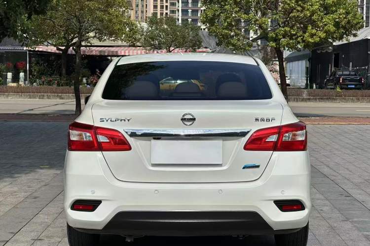 Used Nissan Sylphy 2019 1.6XV CVT Smart Connect Luxury Edition China VI Standard
