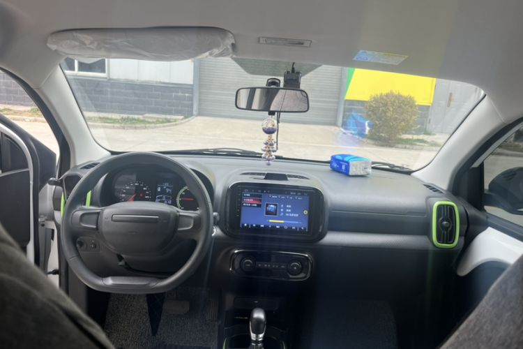 Used Roewe Clever 2021 302 km New Four-Seater Super-Efficient Version