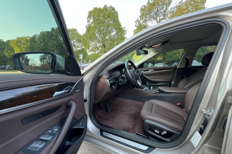 Used BMW 5 Series 2020 525Li Luxury Package