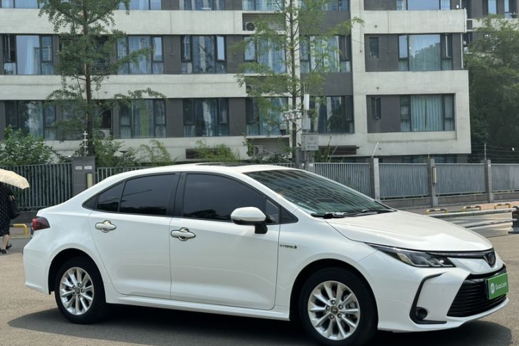 Used Toyota Corolla 2021 Dual-Motor 1.8L E-CVT Elite Edition
