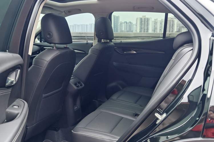 Used Buick Envision 2023 Encore S 552T Two-Wheel Drive Luxury Model
