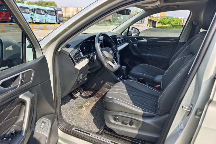 Used Volkswagen Tiguan L 2022 330TSI Automatic Two-Wheel Drive R-Line Enhanced Edition
