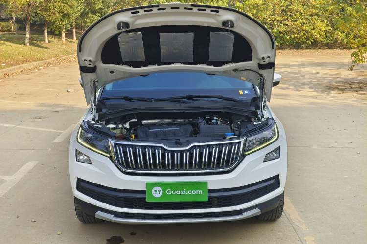 Used Skoda Kodiaq 2018 Facelifted TSI330 5-Seater Two-Wheel-Drive Luxury Enjoyment Edition
