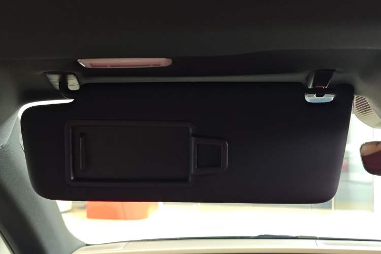 Used Porsche Macan 2024 Macan Long Range Edition
