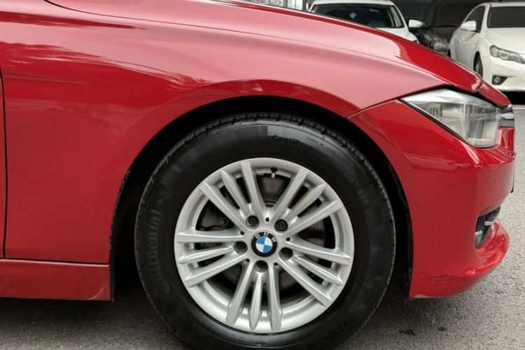 Used BMW 3 Series 2015 320Li Luxury Edition Fashion Model
