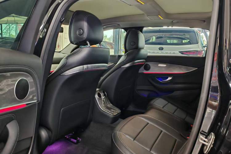 Used Mercedes-Benz E-Class 2022 Second Facelift E 300 L Sporty and Stylish Edition
