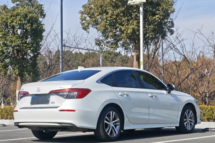 Used Honda Civic 2023 240TURBO CVT Dynamic · Center Stage Special Edition