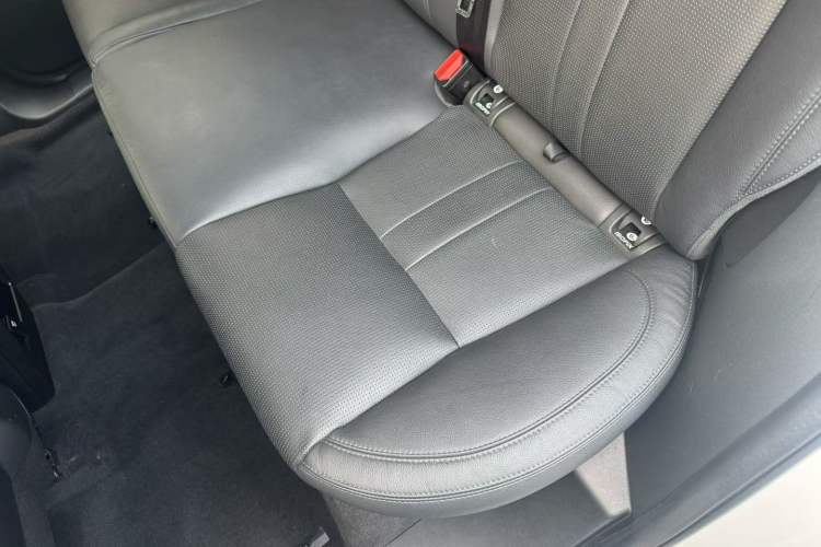 Used Land Rover Discovery Sport 2019 240 PS SE Version China V Standard
