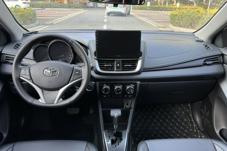 Used Toyota YARiS L 2022 X-Trail 1.5L CVT Luxury PLUS Edition
