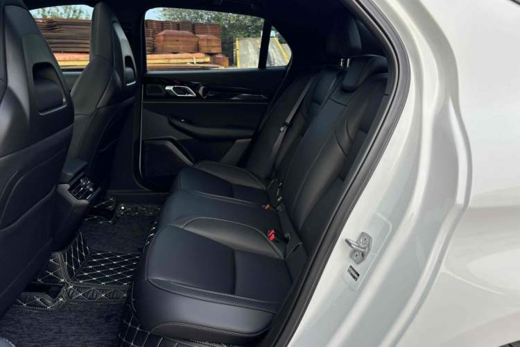 Used Lynk & Co 03 2025 1.5TD DCT Champion Edition Plus
