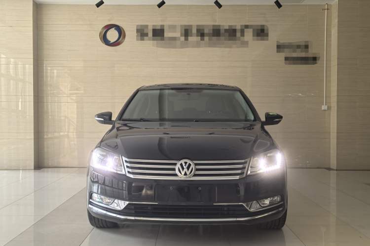 Used Volkswagen Magotan 2015 Facelift 1.8TSI Luxury Model
