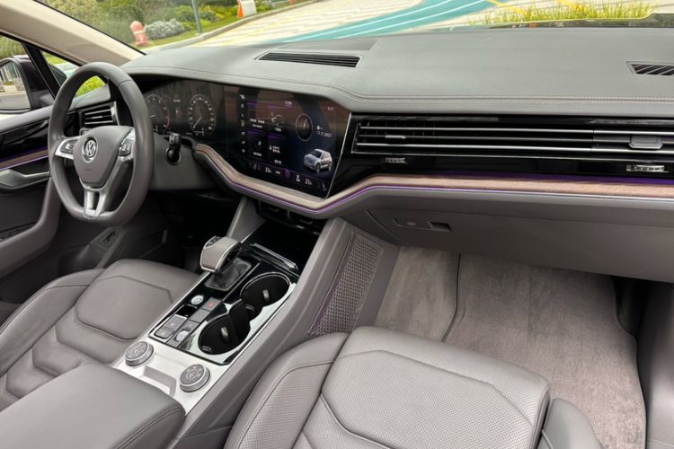 Used Volkswagen Touareg 2020 2.0 TSI RuiShang Edition China VI Standard
