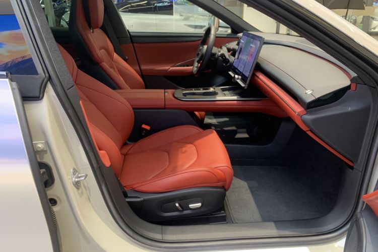 Used  SU7 2024 Rear-Drive Long-Range Intelligent Driving Version
