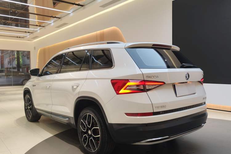 Used Skoda Kodiaq 2018 Restyled TSI330 7-Seater Two-Wheel Drive Luxury Enjoyment Edition
