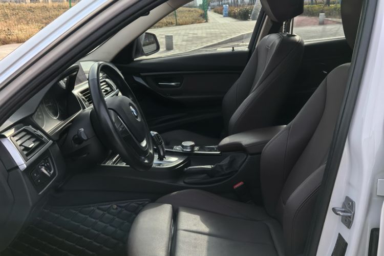 Used BMW 3 Series 2019 320Li Fashion Model
