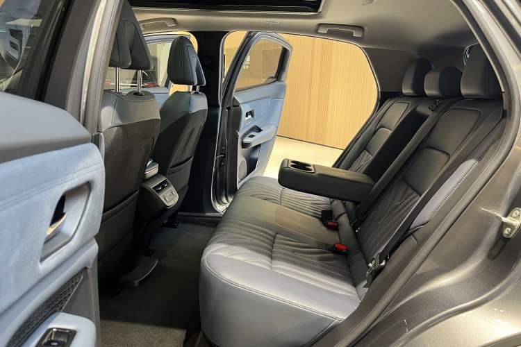 Used Nissan ARIYA 2022 Four-Wheel-Drive High-Performance Top-Tier Model