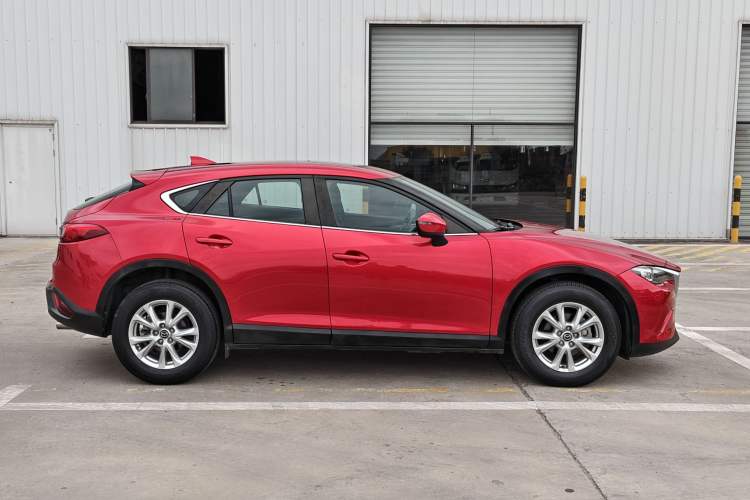 Used Mazda CX-4 2018 2.0L Automatic Two-Wheel Drive Blue Sky Exploration Version China V Standard
