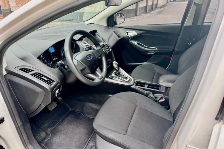 Used Ford Focus 2018 Hatchback Classic 1.6L Automatic Comfort Plus SmartDrive Edition