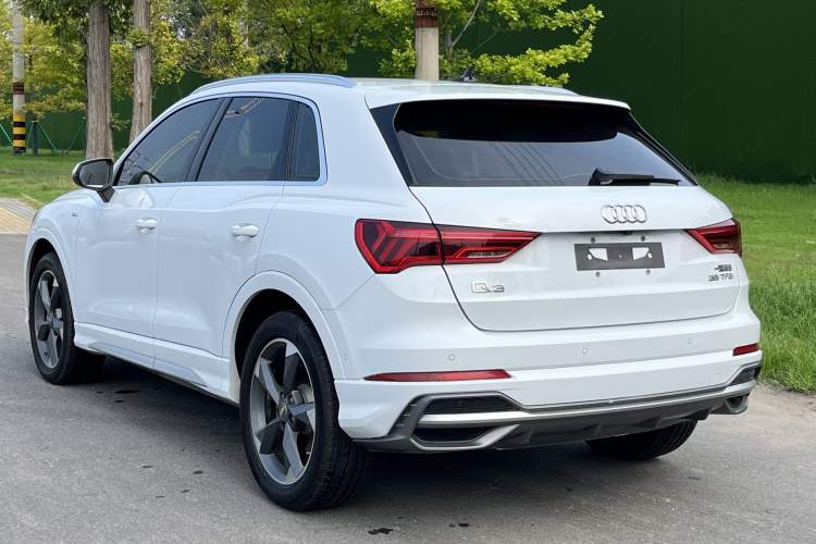 Used Audi Q3 2021 35 TFSI Fashion Dynamic Model
