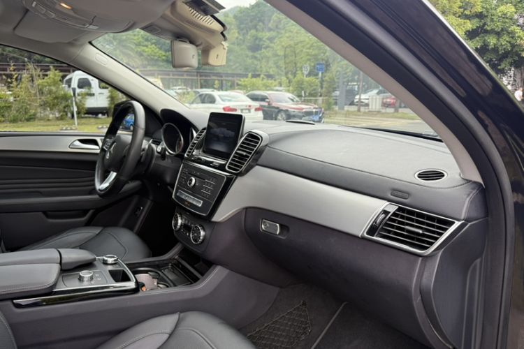 Used Mercedes-Benz GLE Coupe 2015 GLE 320 4MATIC Coupe SUV
