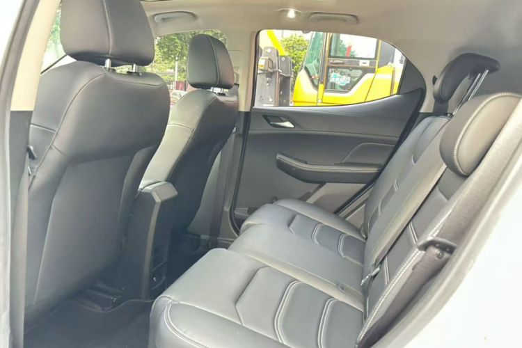 Used BYD Yuan New Energy 2019 EV360 Smart Connect Enjoyment Model
