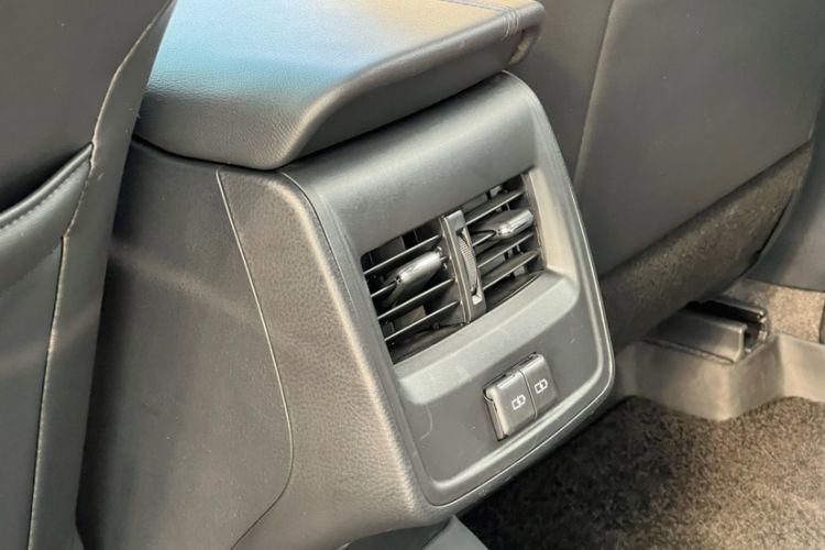 Used Toyota Avalon 2023 Dual-Engine 2.5L Luxury Edition