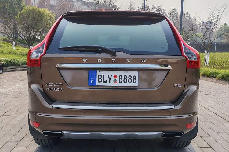 Used Volvo XC60 2017 T5 Smart Upgrade Edition