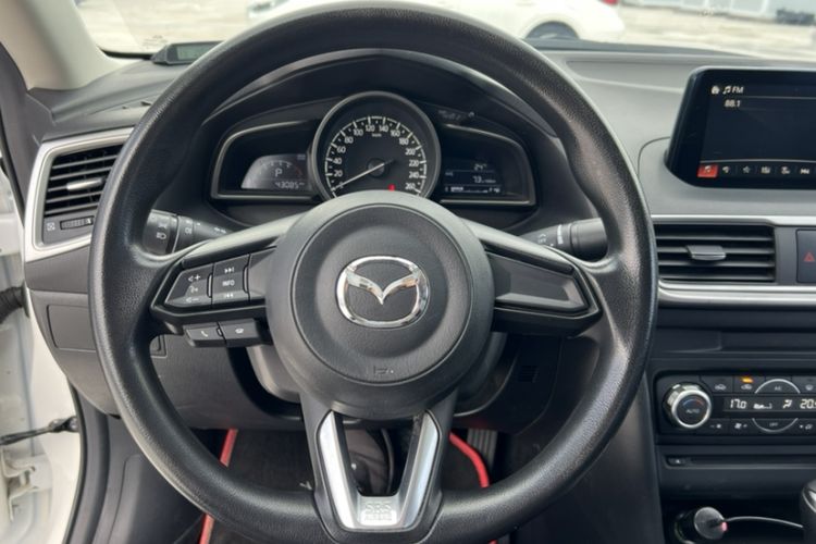 Used Mazda Mazda 3 Axela 2017 Sedan 1.5L Automatic Luxury Model Emission Standard China V
