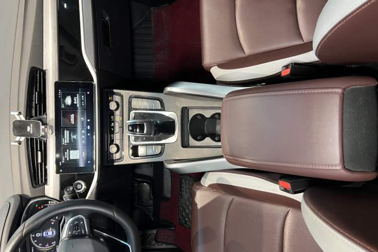 Used Geely Auto Emgrand X7 Sport 2022 1.8TD DCT Zhiya Trim
