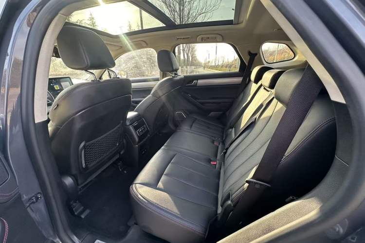 Used BYD Tang New Energy 2019 DM 2.0T All-Wheel Drive Smart Connectivity Enjoyment Model 7 Seats China VI Standard