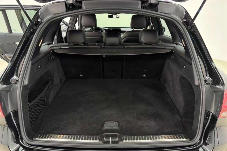 Used Mercedes-Benz GLC 2020 GLC 260 L 4MATIC Dynamic Model