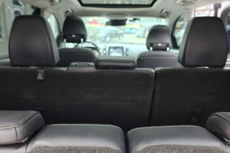 Used Ford Edge 2020 EcoBoost 245 Two-Wheel Drive Titanium 7-Seater
